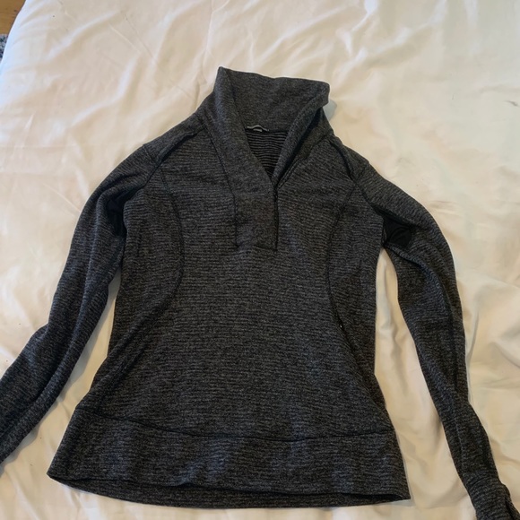 Lululemon pullover - Picture 1 of 3